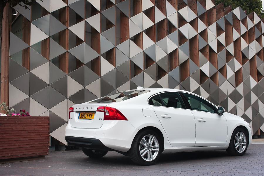  Volvo S60 2010 года  (фото 216 из 226)